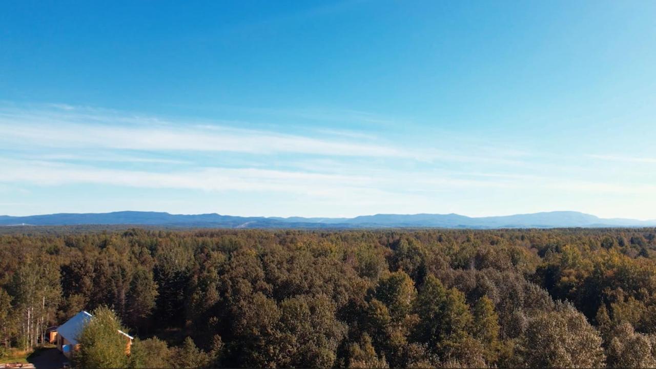 Au pied des Monts-Valin, hébergement touristique Saint-Honoré Esterno foto